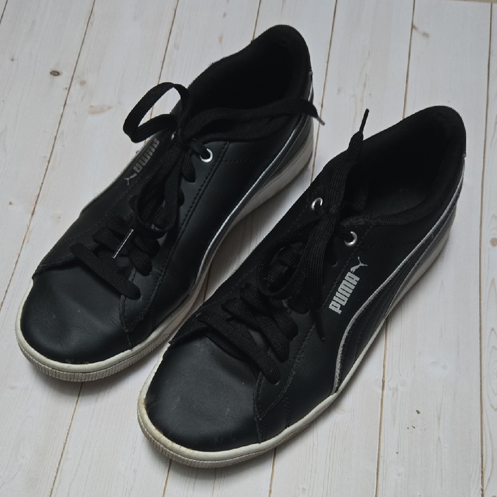 Puma Women's Black Sneakers with White Accents Soft Foam Size 8